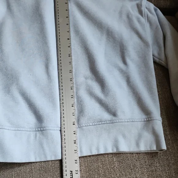 Women’s G/FORE Light Blue Quarter Zip Pullover Skull Logo Golf Sweatshirt - Picture 10 of 12